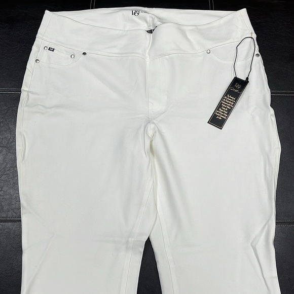 DG2 by Diane Gilman Stretch Knit Twill BootCut Jegging - Picture 3 of 14